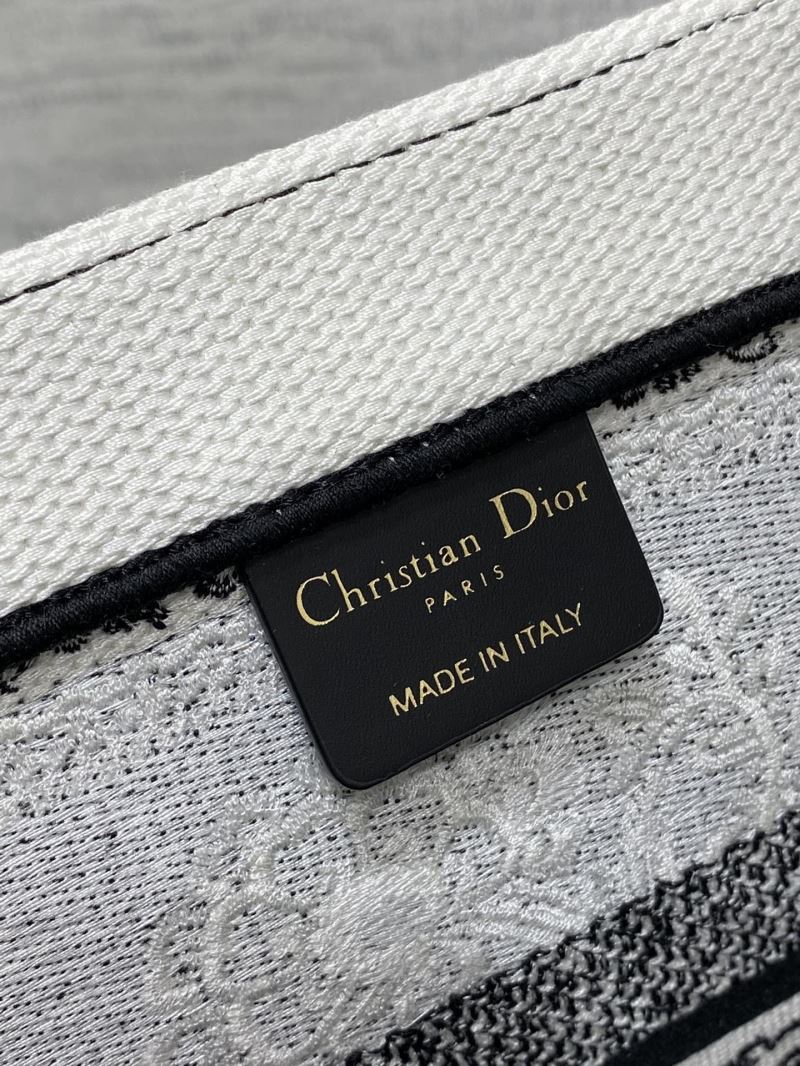 Christian Dior Shopping Bags